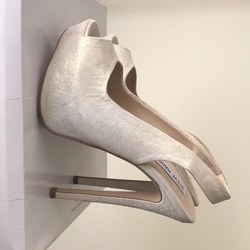 Steve Madden women’s  high heels leather sandal